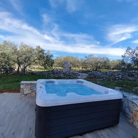 Peaceful Olea Oblica * Primosten