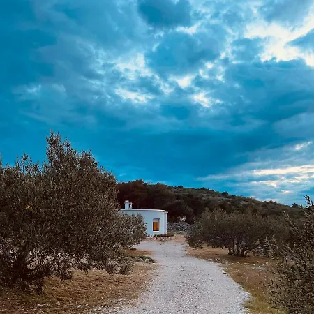 Peaceful Olea Oblica Villa *