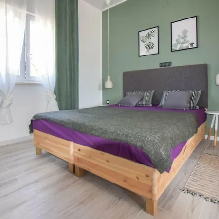 Peaceful Olea Oblica Villa Primosten
